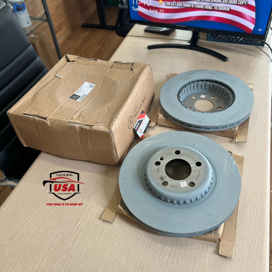 Đĩa thắng sau Mercedes GLC 300 - A0004230712 